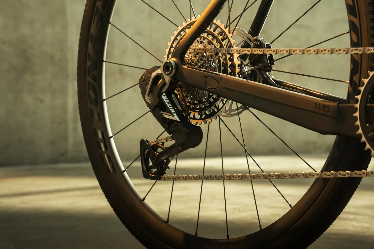 Close-up of the Pivot's rear derailleur and cassette